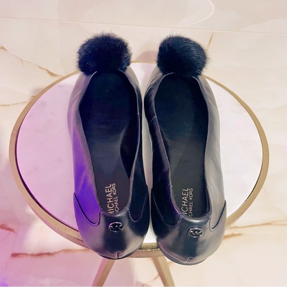 **NWT** Micheal KORS Leather Remi Puff/Pom Ballet flats 7 - Picture 4 of 9